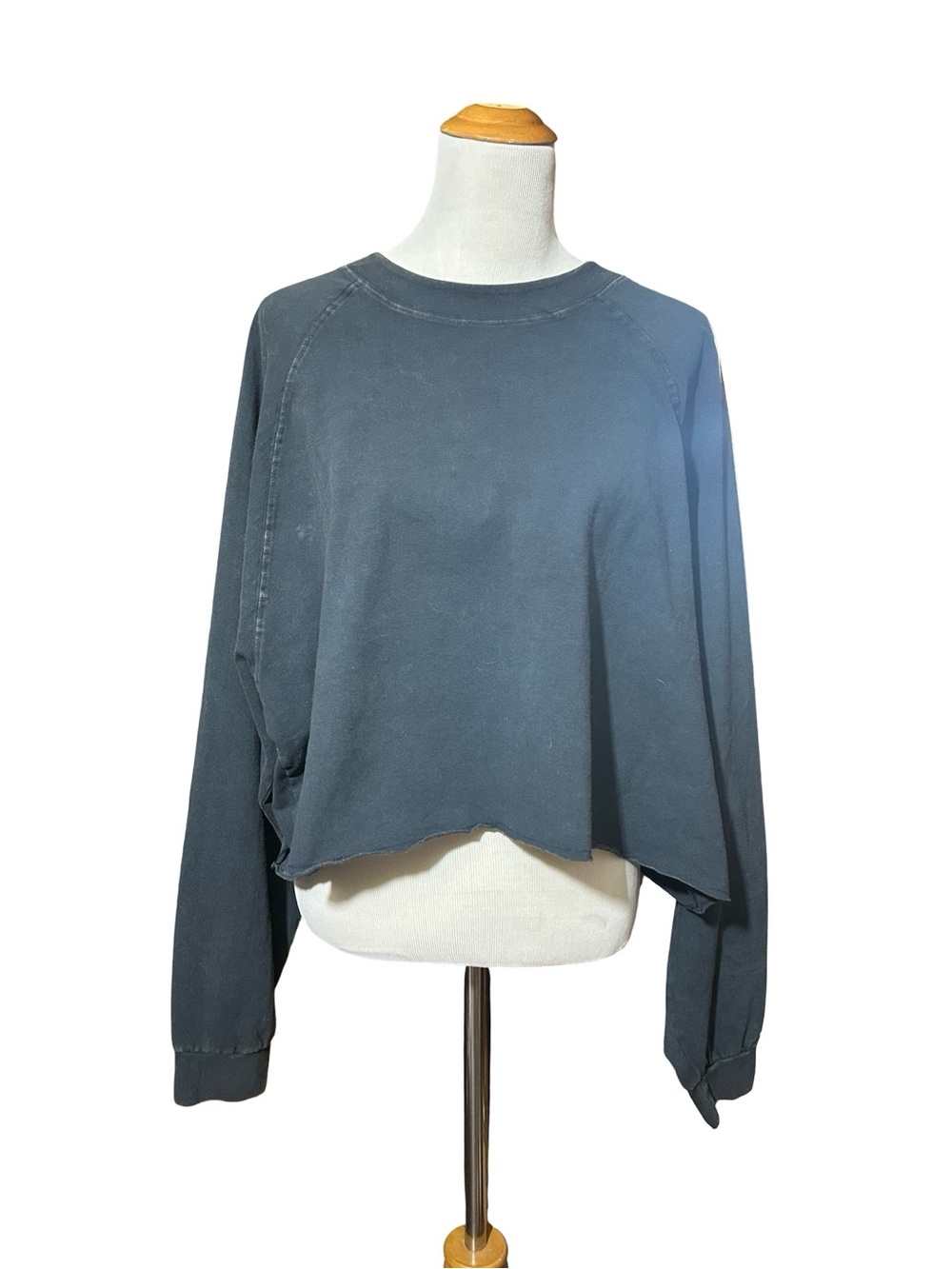 Women’s Washed Black Cropped Crewneck Sweatshirt